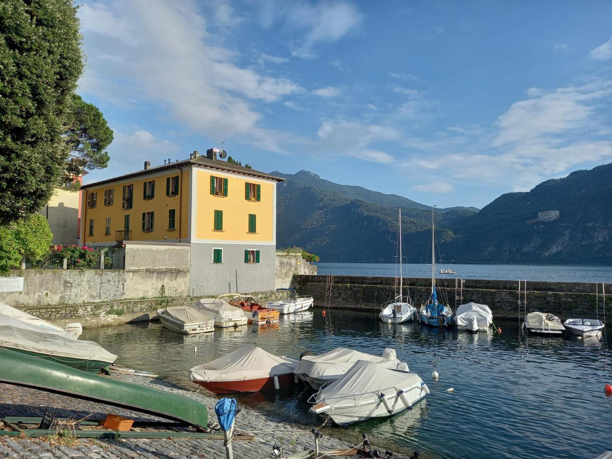 Casetta Del Molo Манделло-дель-Ларио Экстерьер фото